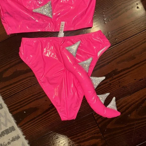 IHEARTRAVES Pink Dinosaur Costume Set iheart - Picture 6 of 7